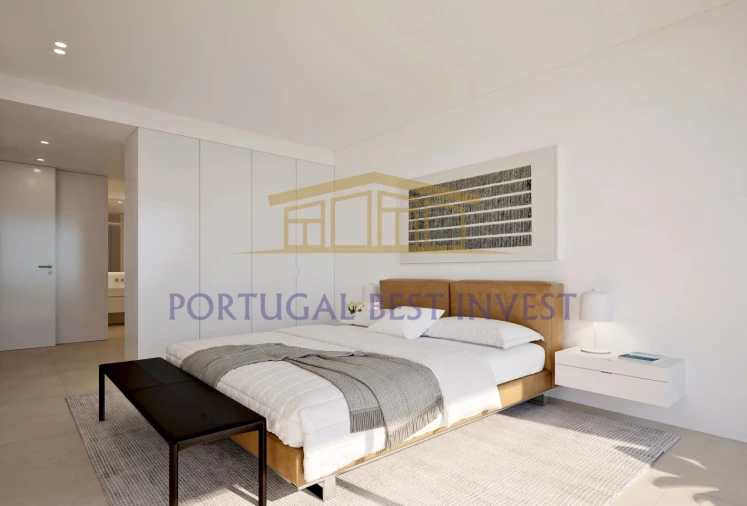 Moradia T4 para Venda em Lagos (São Sebastião e Santa Maria) Foto 9