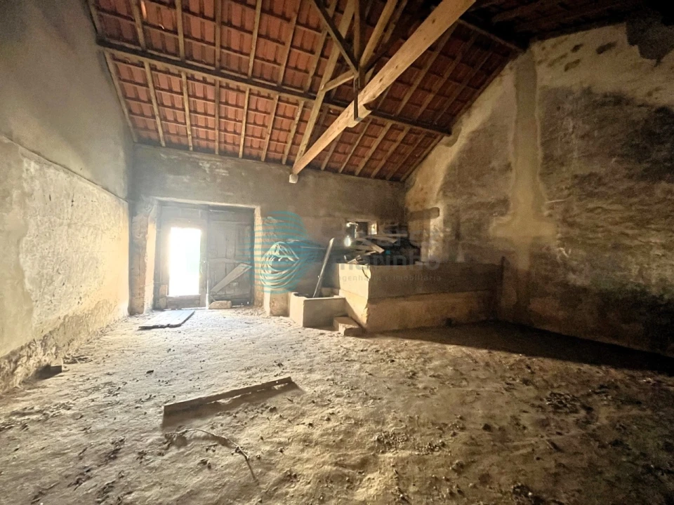 Armazém para Venda em Carvalhal Foto 2