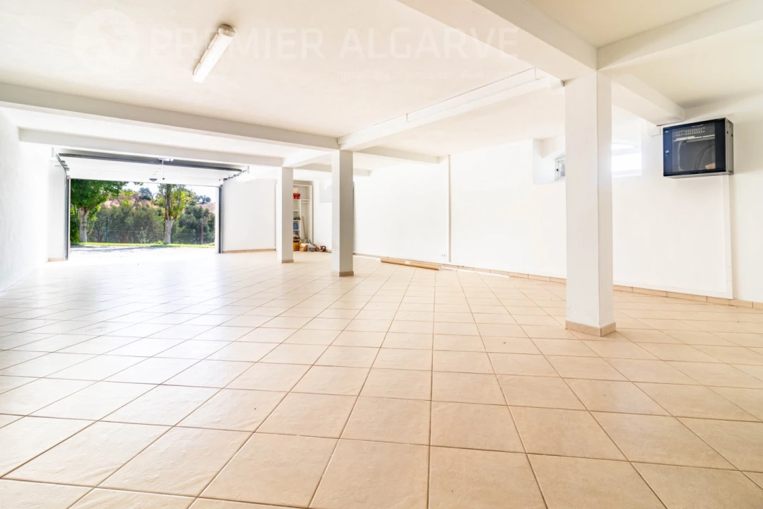 Moradia T6 para Venda em Conceição e Estoi Foto 35