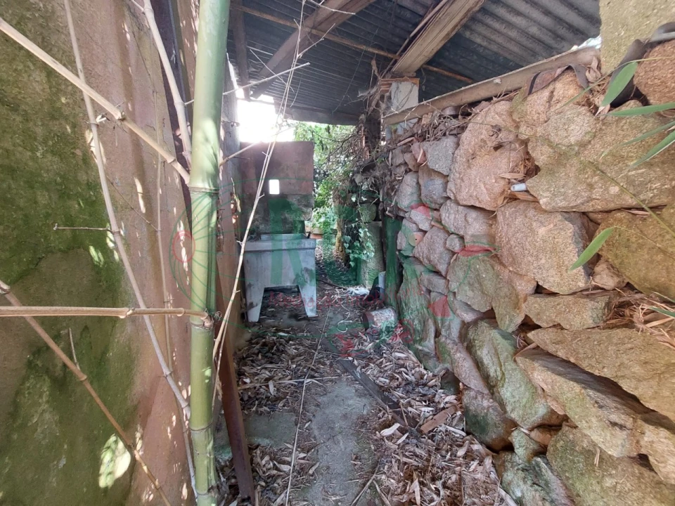 Moradia T1 para Venda em Oliveira do Douro Foto 11