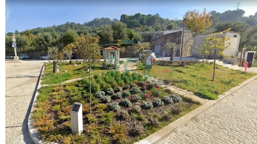 Moradia T1 para Venda em Oliveira do Douro Foto 20