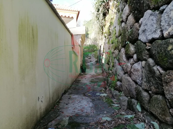 Moradia T1 para Venda em Oliveira do Douro Foto 15