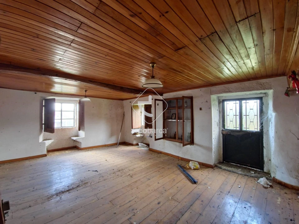 Moradia T2 para Venda em Eiras e Mei Foto 9