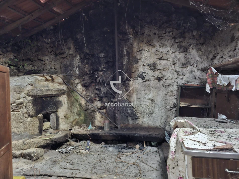 Moradia T2 para Venda em Eiras e Mei Foto 20