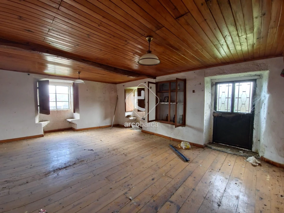 Moradia T2 para Venda em Eiras e Mei Foto 7