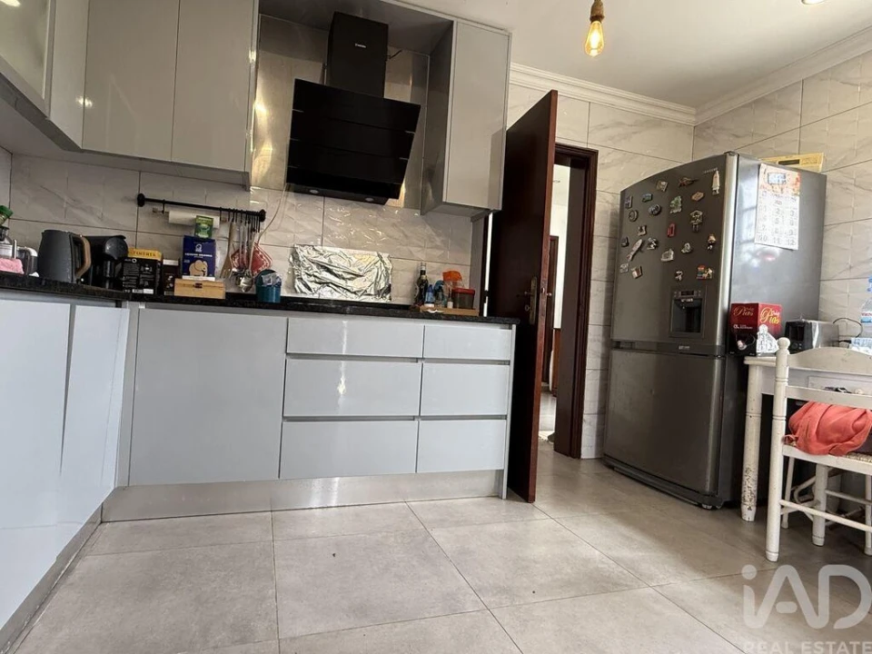 Moradia T3 para Venda em São Bartolomeu dos Galegos e Moledo Foto 13