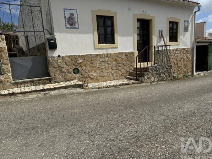 Moradia T3 para Venda em São Bartolomeu dos Galegos e Moledo Foto 27