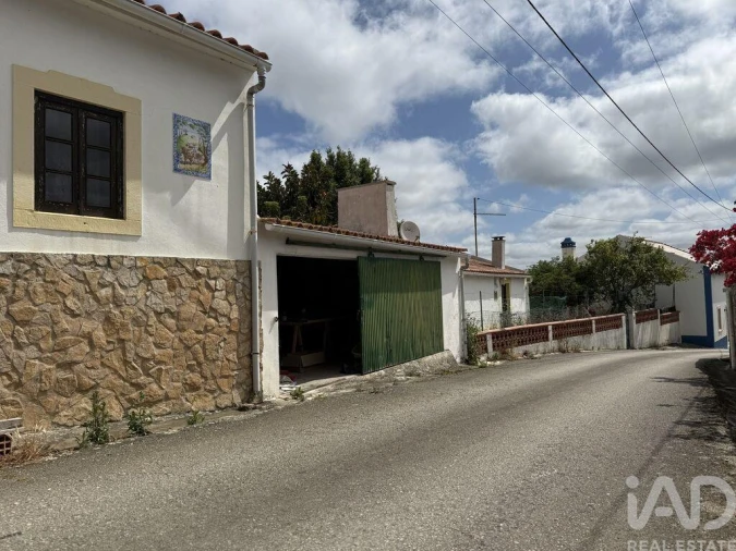 Moradia T3 para Venda em São Bartolomeu dos Galegos e Moledo Foto 26