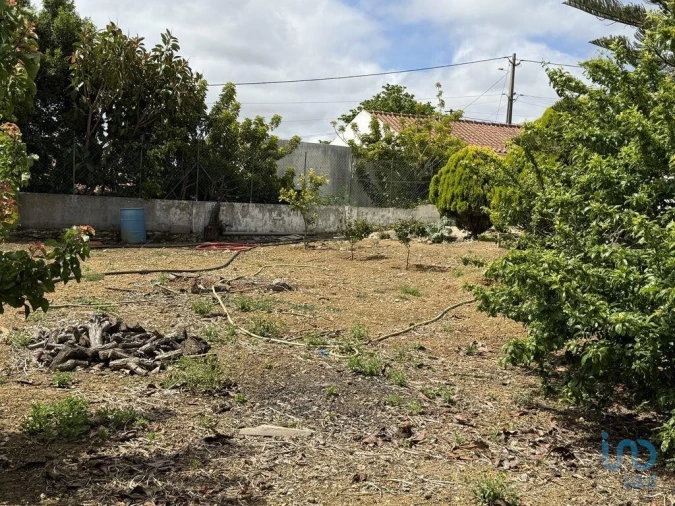 Moradia T3 para Venda em São Bartolomeu dos Galegos e Moledo Foto 6