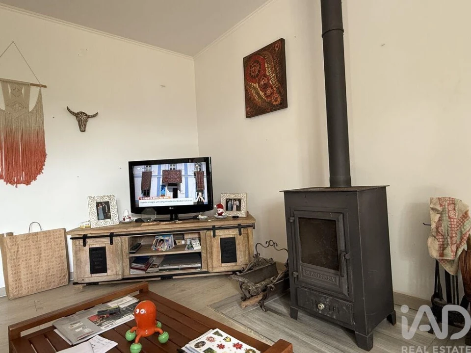 Moradia T3 para Venda em São Bartolomeu dos Galegos e Moledo Foto 19