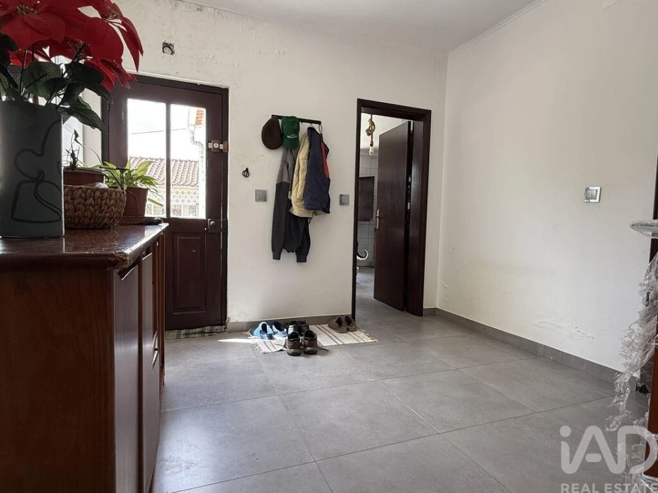 Moradia T3 para Venda em São Bartolomeu dos Galegos e Moledo Foto 15