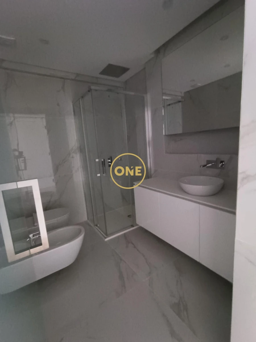 Apartamento T3 para Venda em Carcavelos e Parede Foto 3