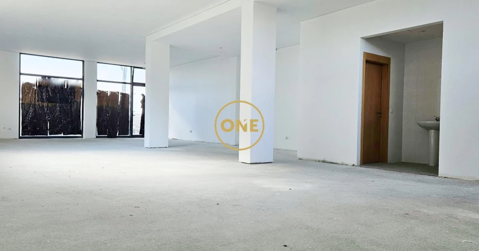 Loja para Venda em Landim Foto 10