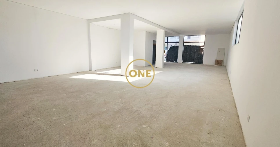 Loja para Venda em Landim Foto 5