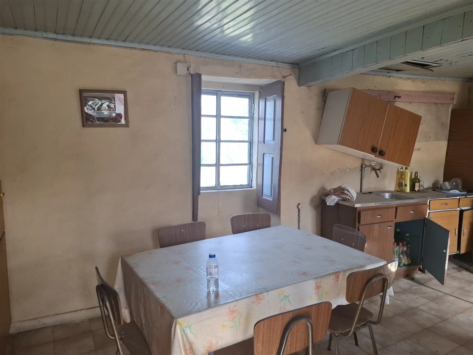 Moradia T3 para Venda em Vila do Touro Foto 9