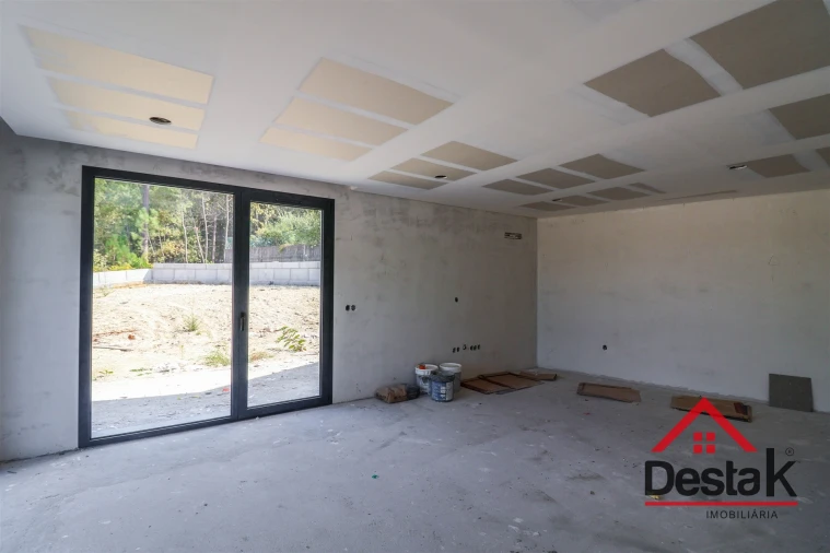 Moradia T3 para Venda em São João de Lourosa Foto 9