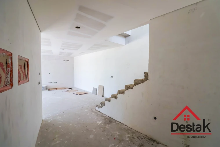 Moradia T3 para Venda em São João de Lourosa Foto 4