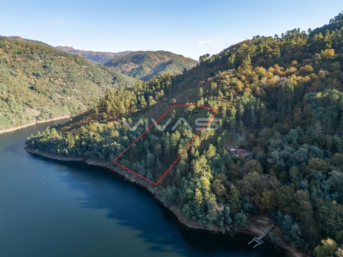 Terreno para Venda em Louredo Foto 2