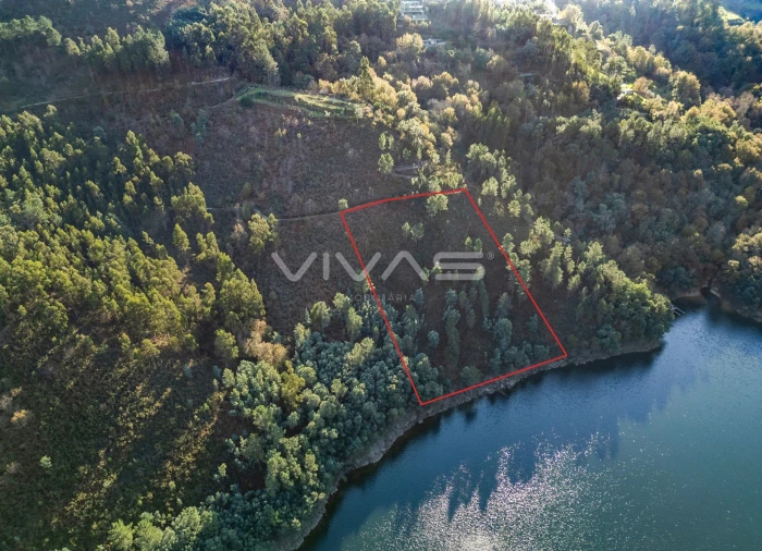 Terreno para Venda em Louredo