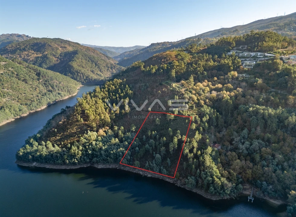 Terreno para Venda em Louredo Foto 3