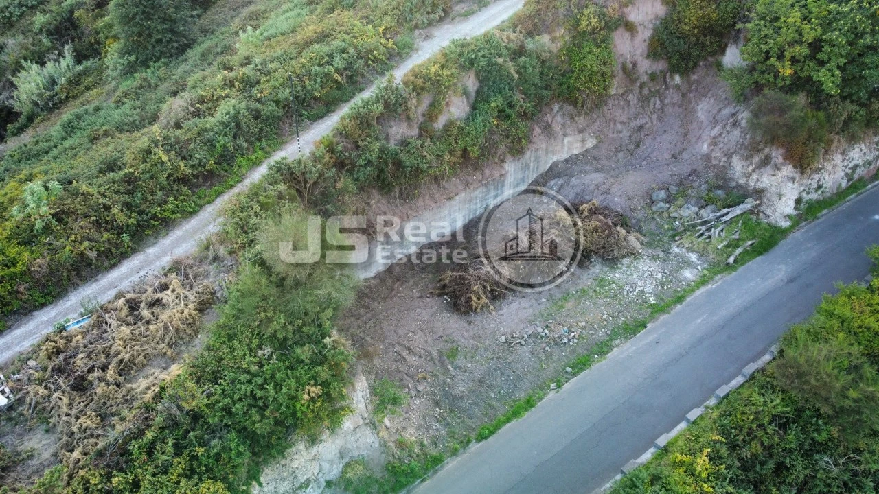 Terreno para Venda em Estreito de Camara de Lobos Foto 1
