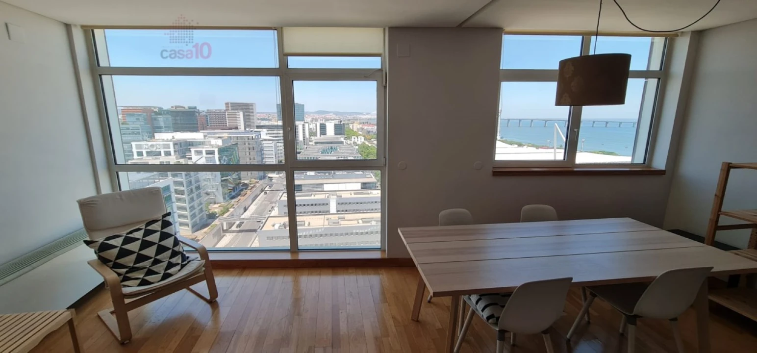 Apartamento T2 para Venda em Parque das Nações Foto 3