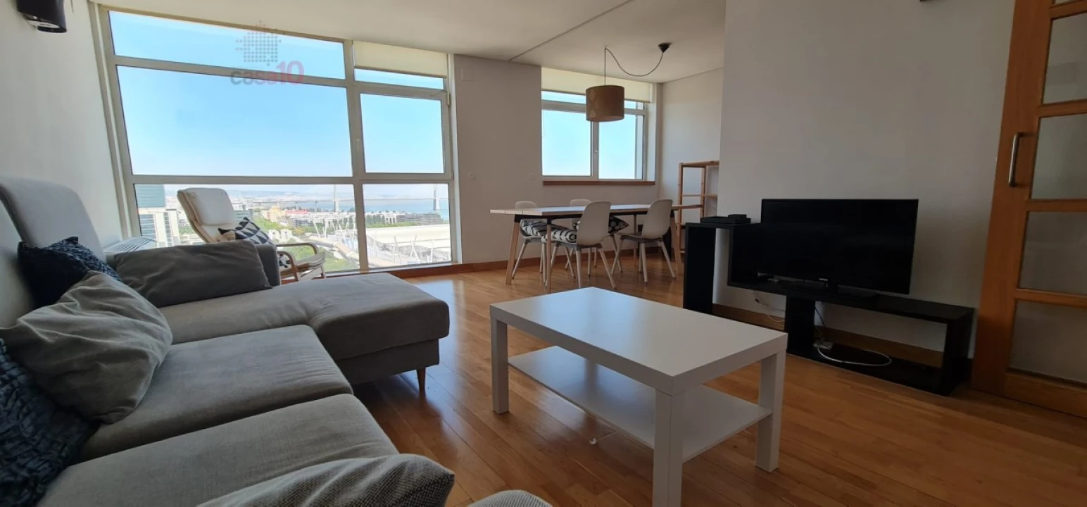 Apartamento T2 para Venda em Parque das Nações Foto 1