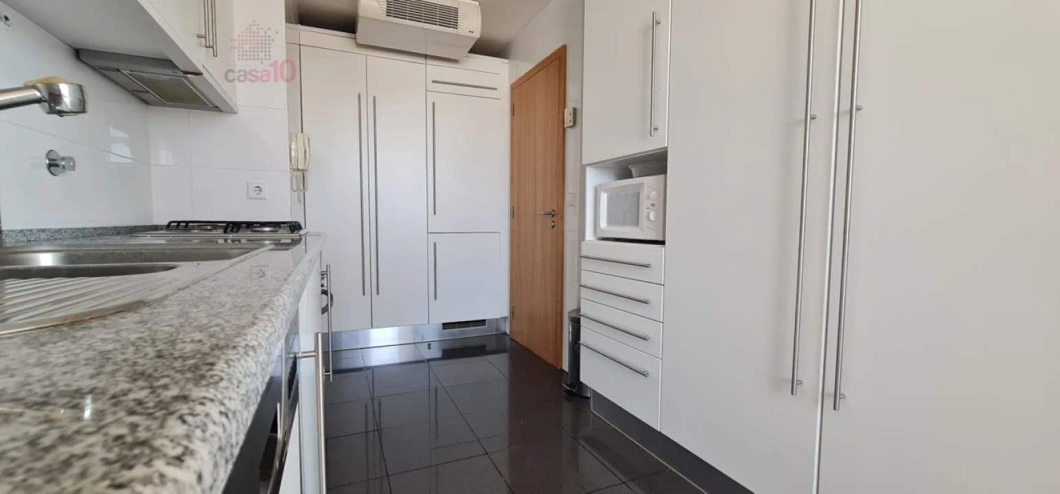 Apartamento T2 para Venda em Parque das Nações Foto 10
