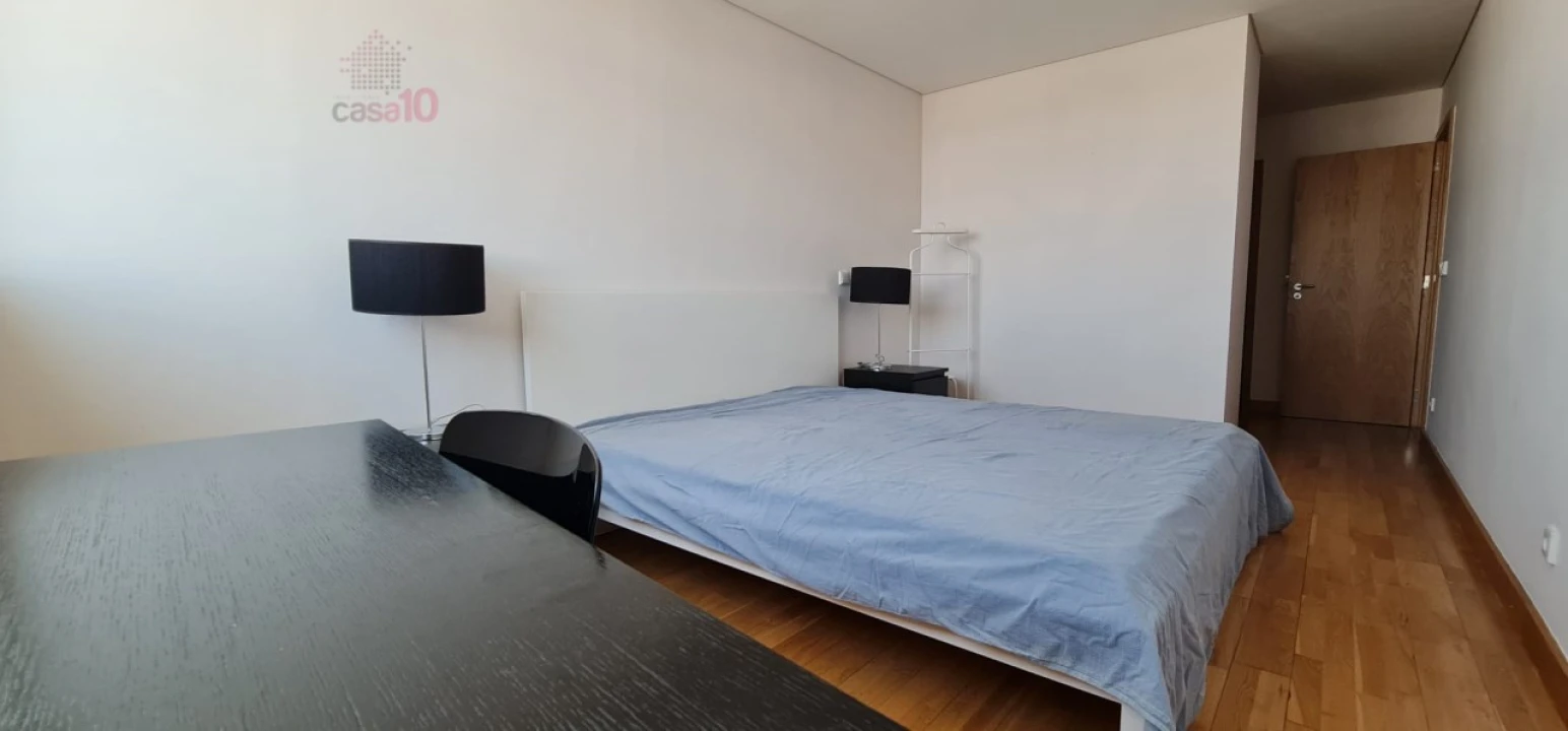 Apartamento T2 para Venda em Parque das Nações Foto 21