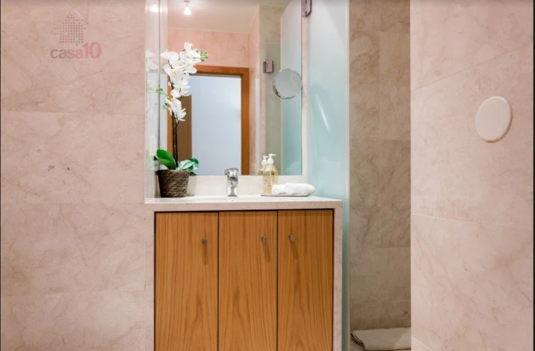 Apartamento T2 para Venda em Parque das Nações Foto 18