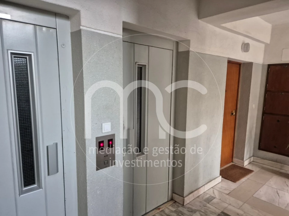 Apartamento T3 para Venda em Loures Foto 23