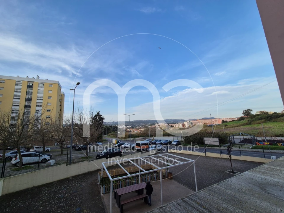 Apartamento T3 para Venda em Loures Foto 25