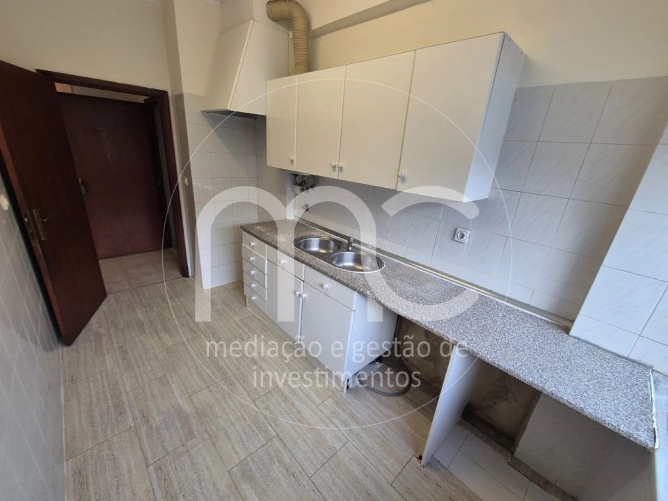 Apartamento T3 para Venda em Loures Foto 8