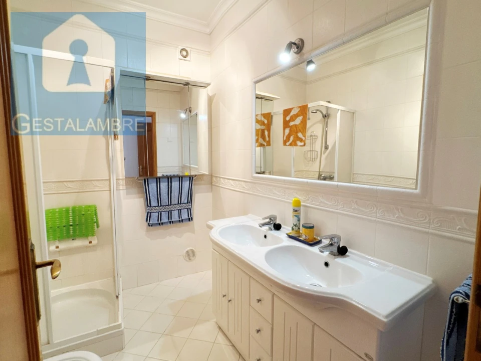 Apartamento T3 para Venda em Albufeira e Olhos de Água Foto 30