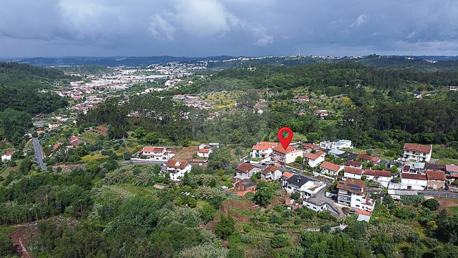 Loja para Arrendamento em Eiras e São Paulo de Frades Foto 4