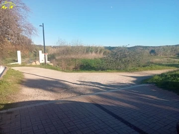 Terreno para Venda em Azinhal