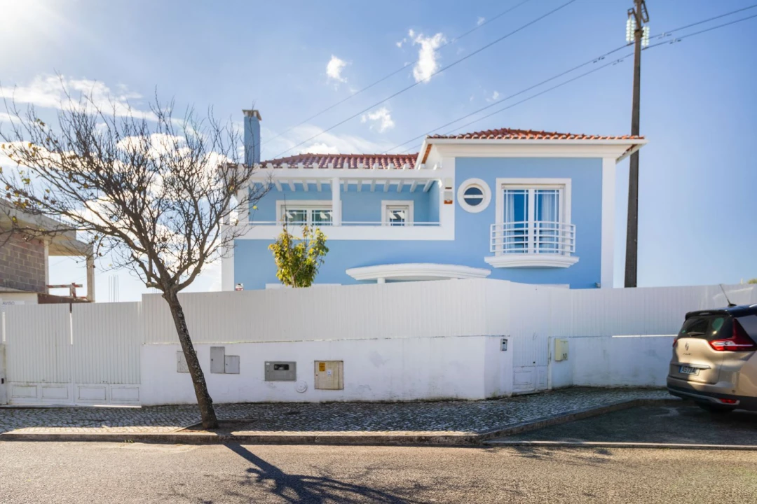 Moradia T5 para Venda em Agualva e Mira-Sintra Foto 2