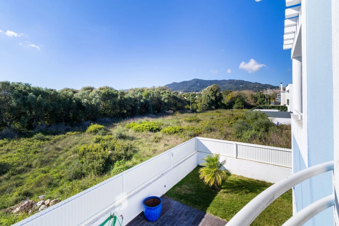 Moradia T5 para Venda em Agualva e Mira-Sintra Foto 8
