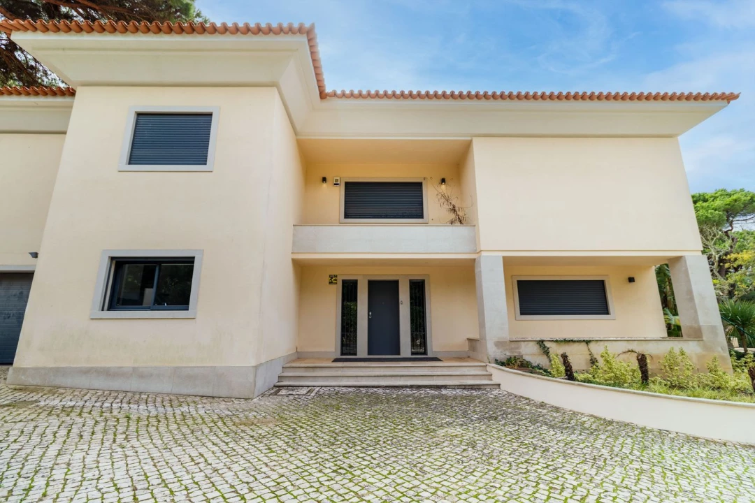 Moradia T6 para Venda em Alcabideche Foto 10