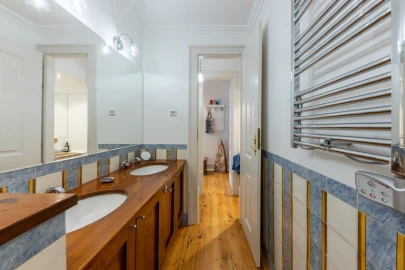 Apartamento T4 para Venda em Misericórdia
