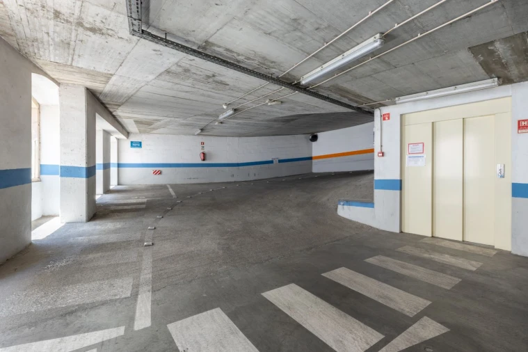 Apartamento T4 para Venda em Misericórdia Foto 42