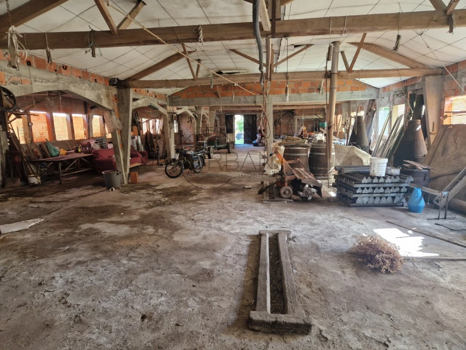 Armazém para Venda em Boa Aldeia, Farminhão e Torredeita Foto 7