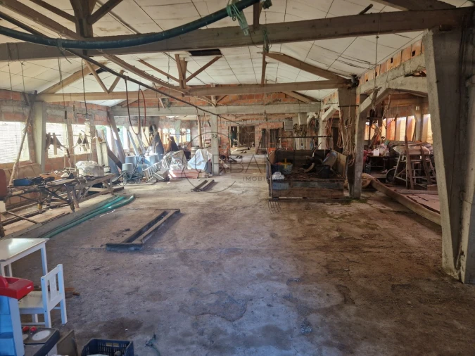 Armazém para Venda em Boa Aldeia, Farminhão e Torredeita Foto 5