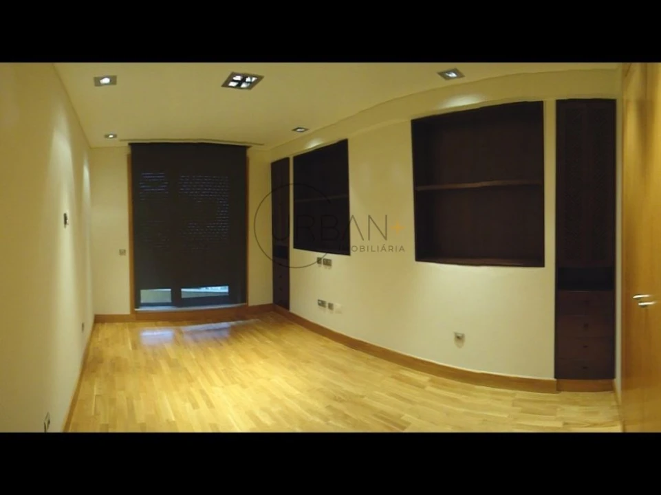 Apartamento T3 para Venda em Viseu Foto 5