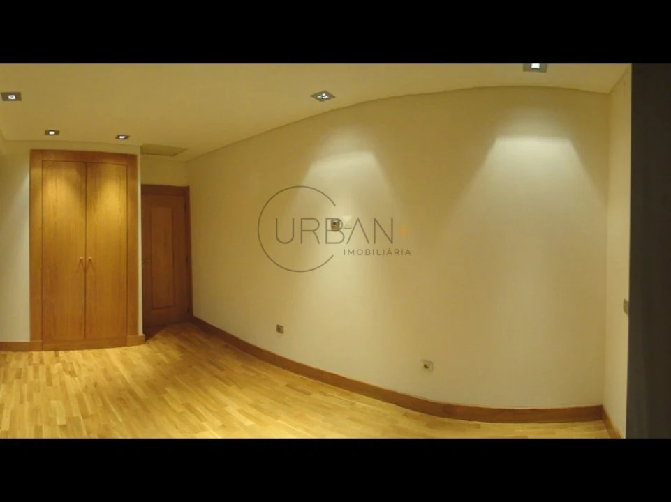 Apartamento T3 para Venda em Viseu Foto 7