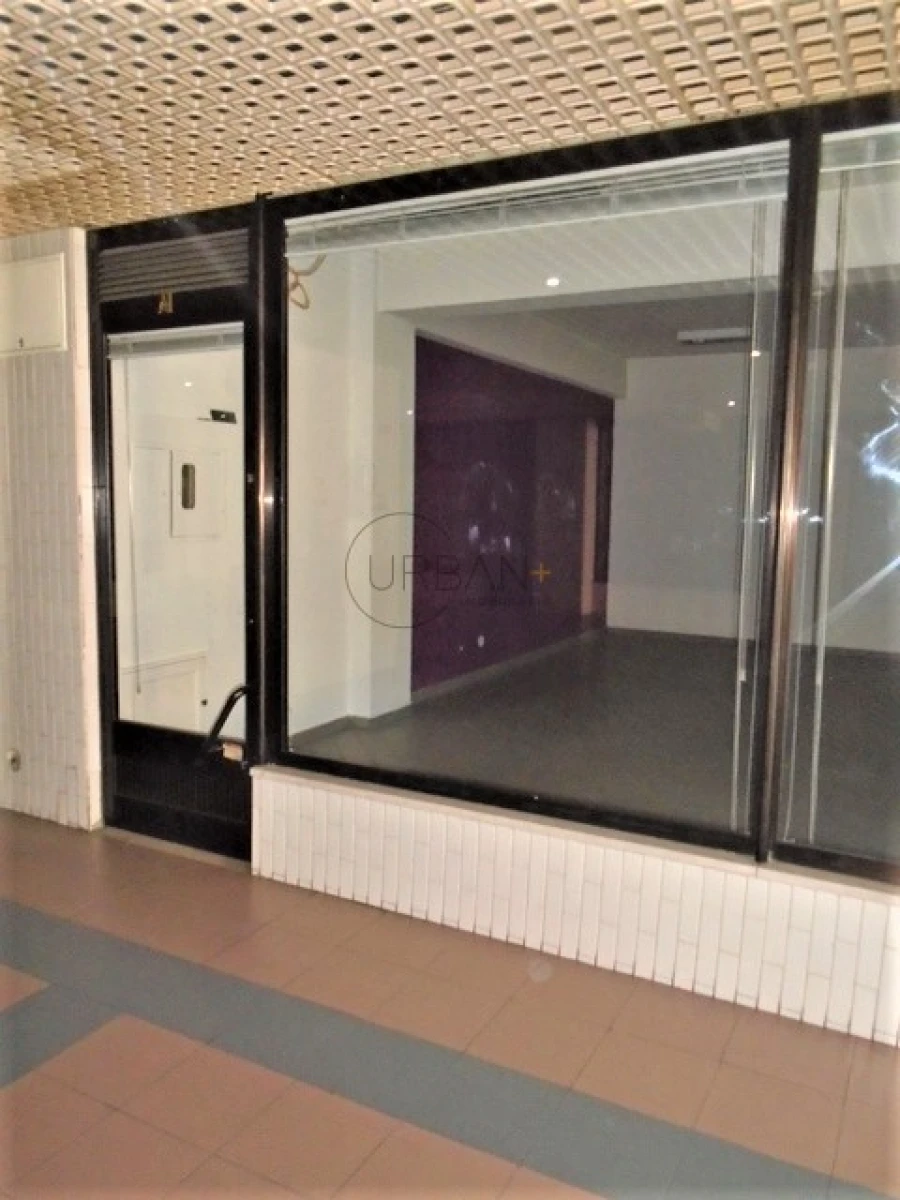 Loja para Arrendamento em Viseu Foto 1