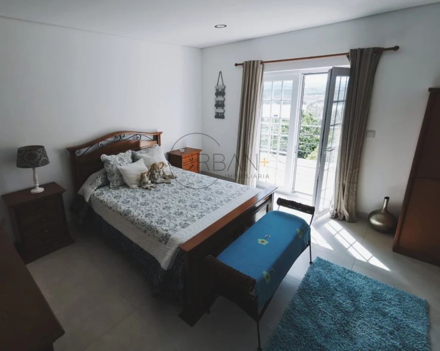 Moradia para Venda em Fonte Arcada e Escurquela Foto 6