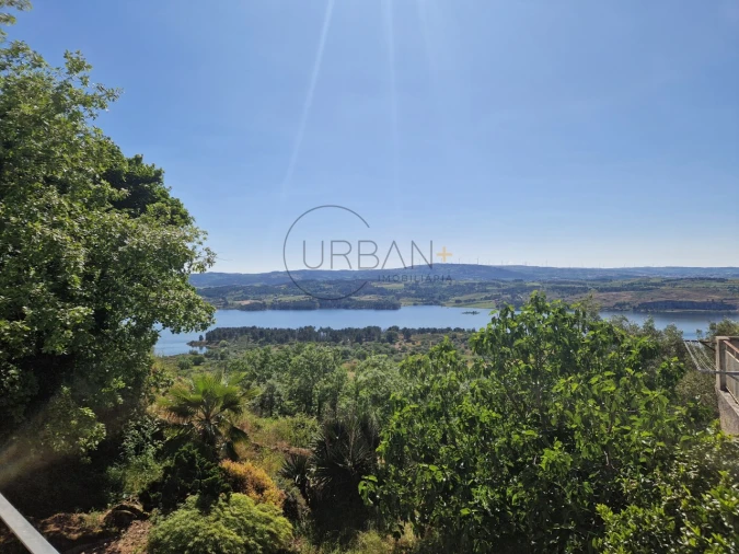 Moradia para Venda em Fonte Arcada e Escurquela Foto 17