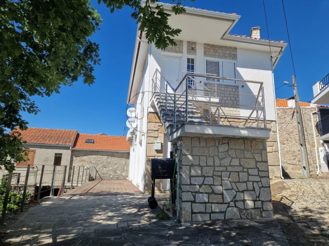 Moradia para Venda em Fonte Arcada e Escurquela Foto 18