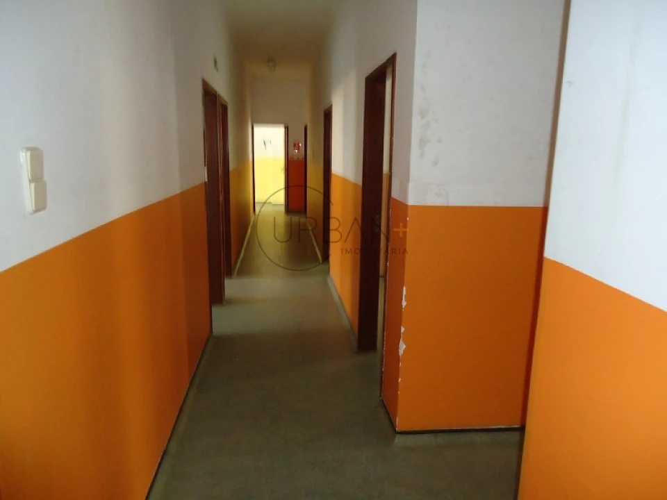 Loja para Venda em Abraveses Foto 9